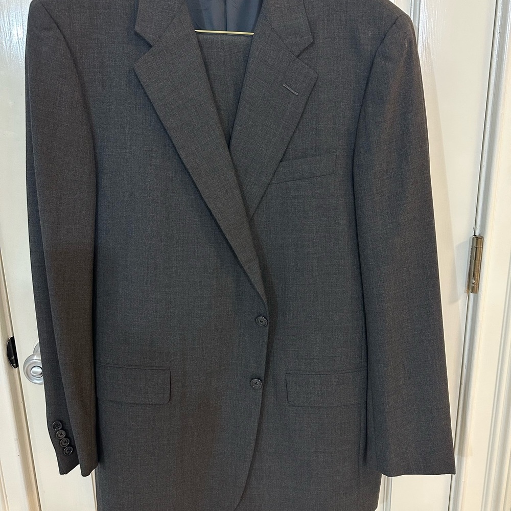 Hickey Freeman Men’s suit
